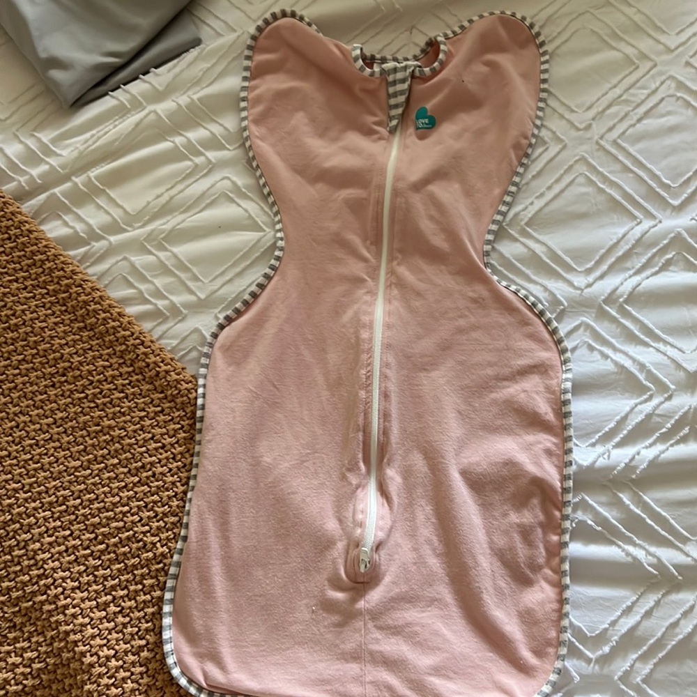 Medium- love to dream swaddle 13-19lbs
